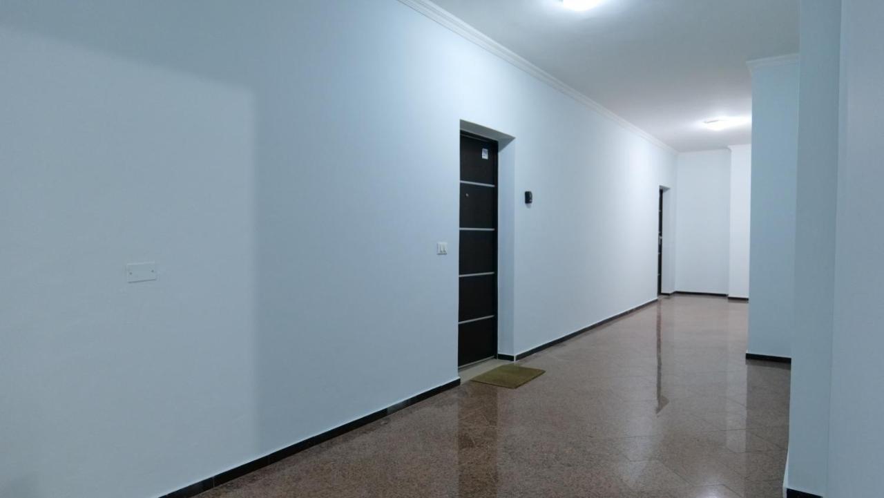 Top Location Kristi Apartments 05 Tirana Exterior foto